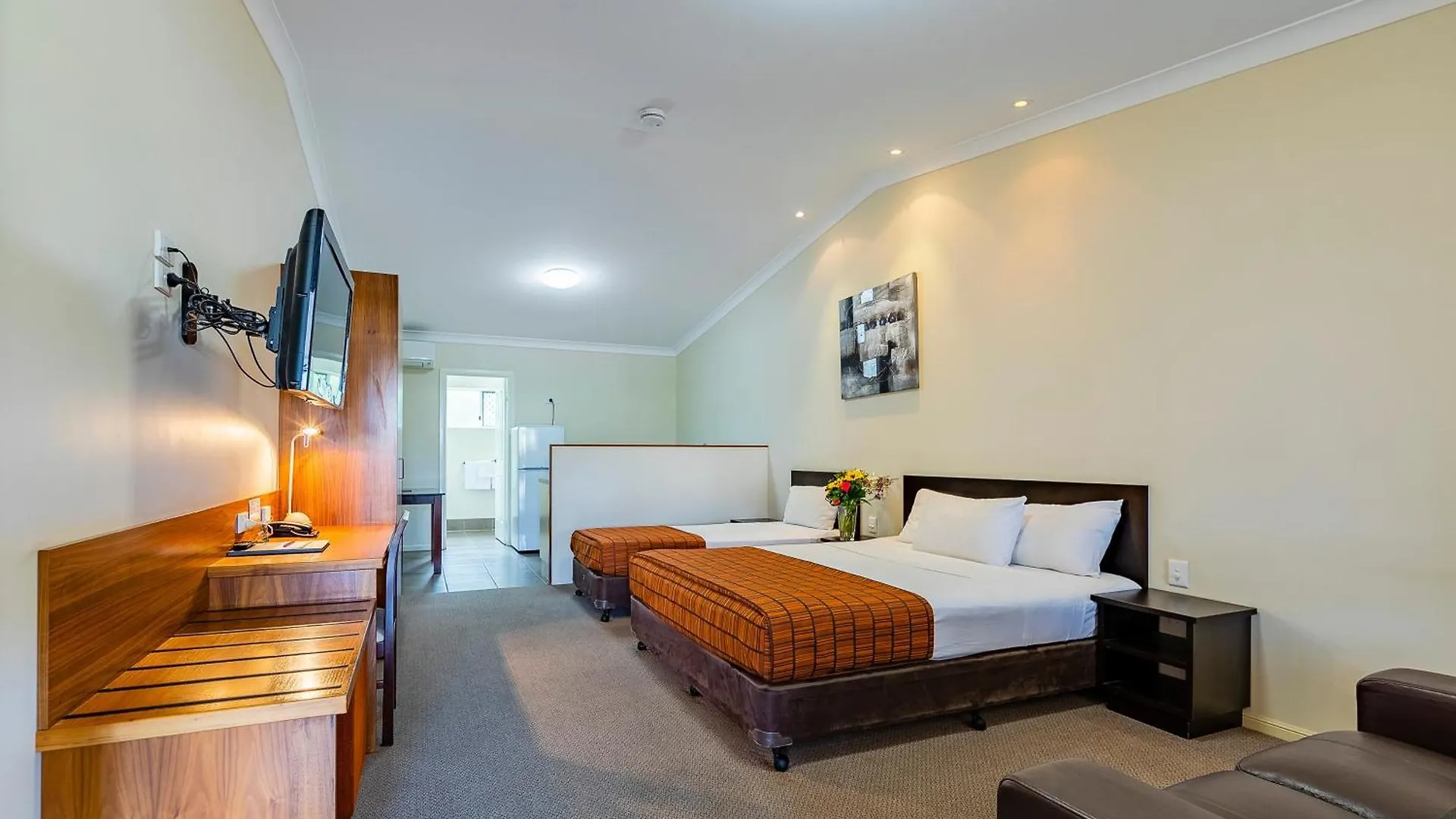 Roma Explorers Inn 4*,  Australia